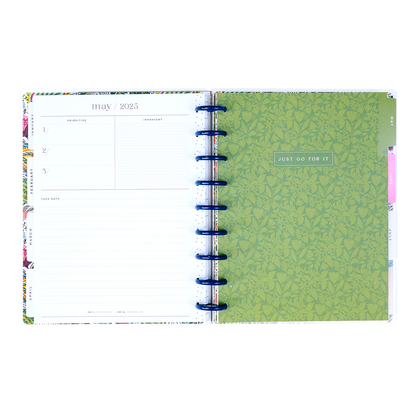 2025 Wallpaper Menagerie Planner - Classic Checklist Layout - 12 Months