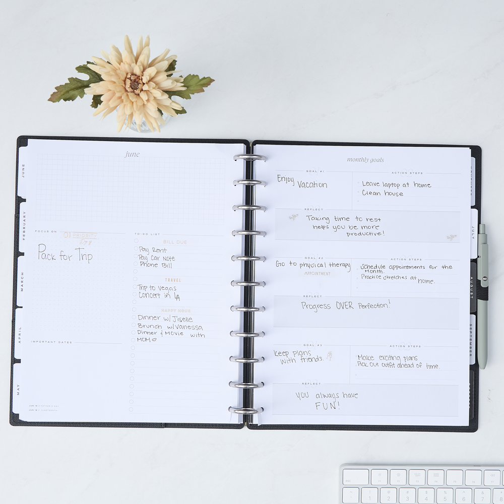 2025 Work + Life Onyx Planner - Big Hourly Layout - 12 Months